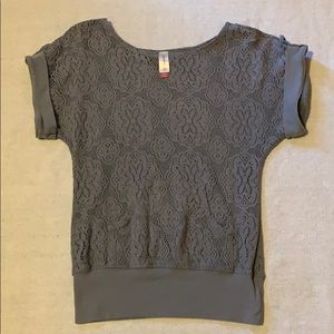 Women’s gray blouse